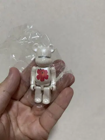 marimekko x BE@RBRICK 박스 포함