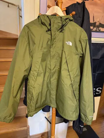 The North Face 올리브 그린 안트라 자켓