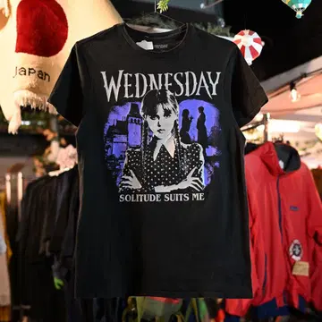 WEDNESDAY 프린트T셔츠