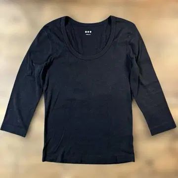 [ 새상품급 ] 쓰리닷츠 제시카 블랙 U넥T셔츠 7부 소매 size S