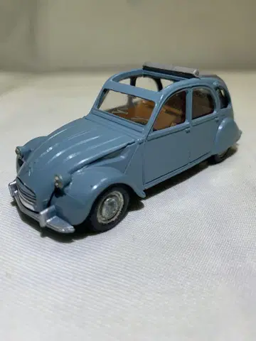 스페인 오토 피렌 시트론 2CV