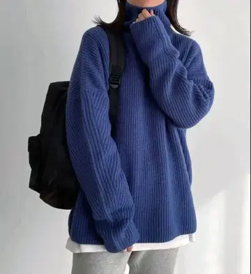 캐널진 arc(아크) 편직 하이넥 니트 블루