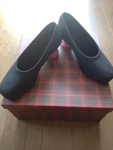 CAMPER 펌프스