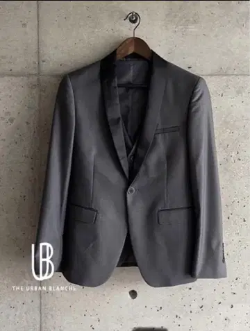 THE URBAN BLANCHE 그레이 턱시도 세트