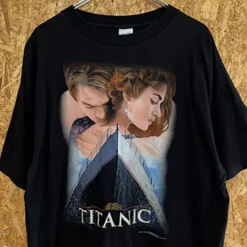 90s TITANIC movie T-shirt