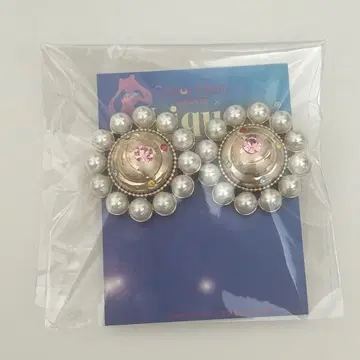 리큐엠 세일러문 브로치 귀찌