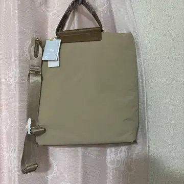 베이지 핸드백 숄더 스트랩 포함