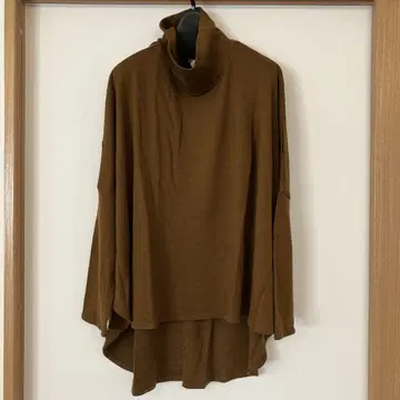 데니어 터틀 울 100% 브라운 계열