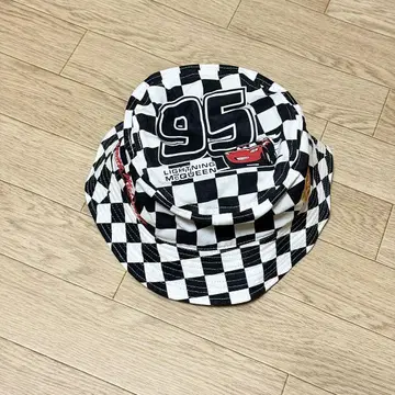 카즈 버킷햇