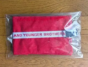 Aho&younger brother 아호얀 Square Pouch