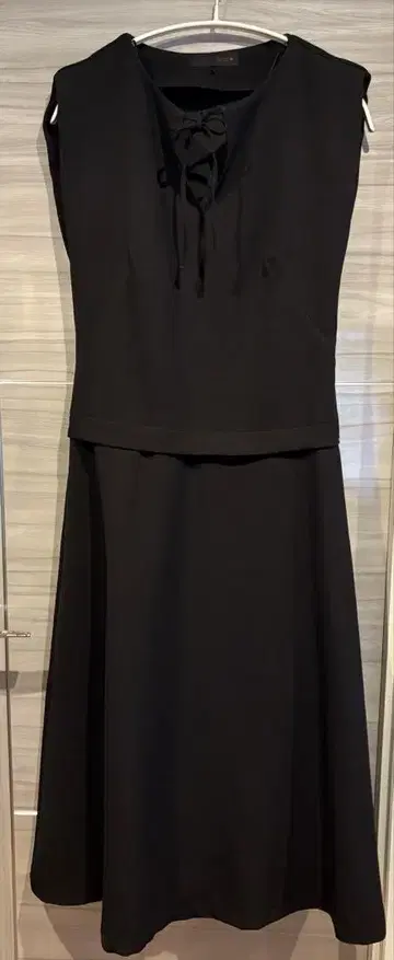 ZARA 블랙 슬리브리스 원피스 S