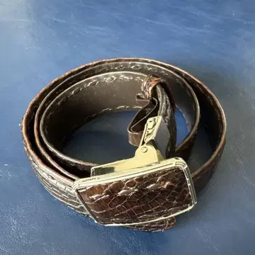 다크 브라운 크로커다일풍 가죽 벨트