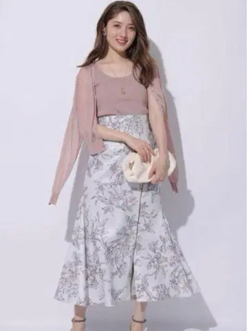 [ 미사용 새상품 ] 아푸와이저 리셰 자카드 플라워 프린트 스커트 꽃무늬