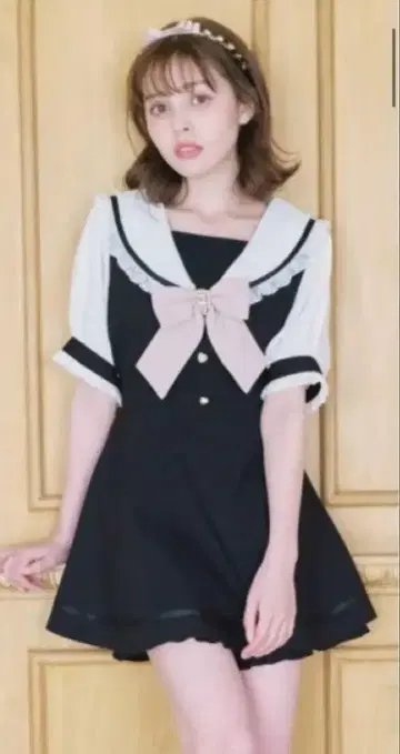 반팔 세일러 카라 셋업 LIZLISA 미사용 새상품