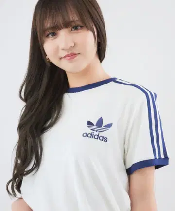 adidas 화이트 T셔츠 M 사이즈