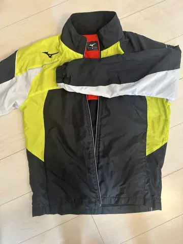 미즈노 윈드브레이커