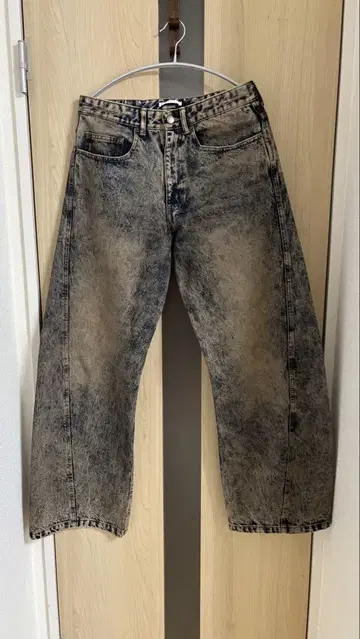 [ WYM ] VINTAGE WASHED CURVED DENIM