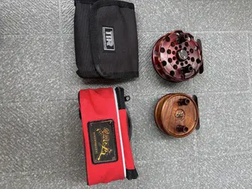중리작 낚시릴 2대 흑조 공방 파우치 낚시꾼 레인보우 파우치