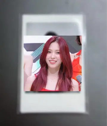 ITZY 류진 폴라로이드