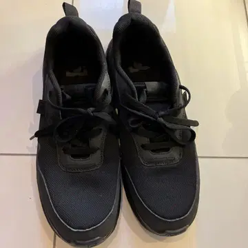 새상품급 시착만 한 상품 DC 신발 블랙 컬러 26cm