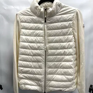 MONCLER 화이트 다운 자켓 XS 사이즈 Y347
