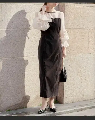 [ SALON by Chico ] 배색 시스루 타이트 롱 드레스