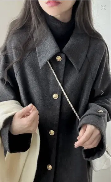 골드 버튼 A 라인 미들 코트
