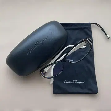 Salvatore Ferragamo 안경 케이스 포함 1 SF 2717A