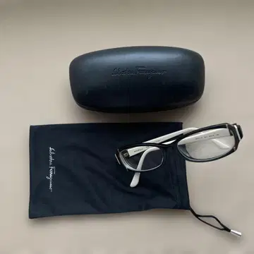 Salvatore Ferragamo 안경 케이스 포함 2 SF 2717A