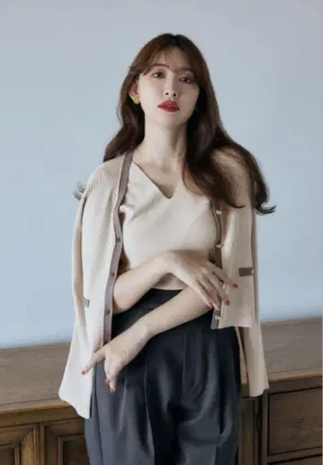 Herlipto Multi-Layered Bicolor Cardigan