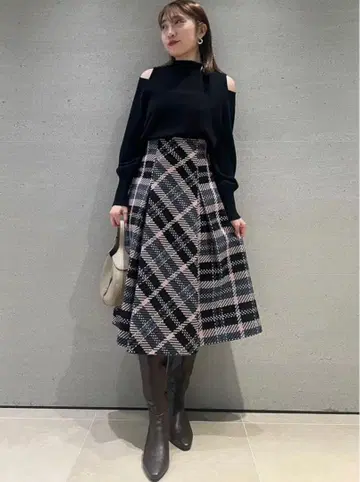 로빙 체크 롱 스커트