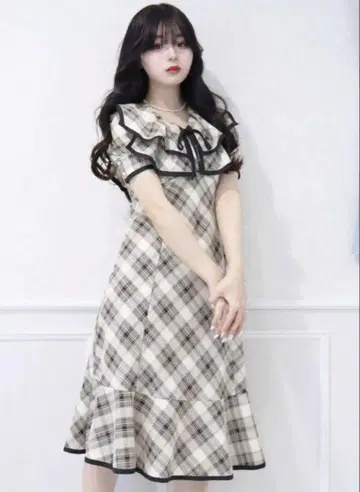 titty&Co. 더블 컬러 체크 플레어 원피스
