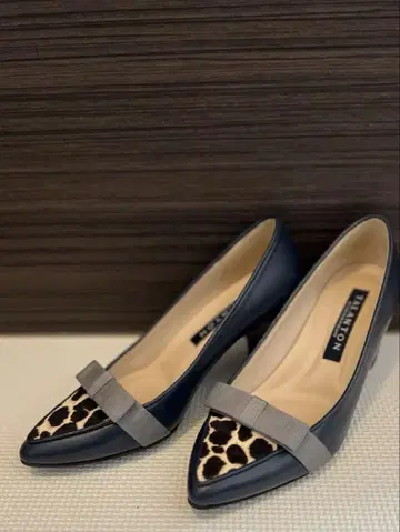 TALANTON 네이비 레오파드 무늬 스틸레토 펌프스 23cm