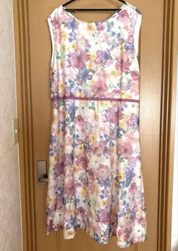 택 포함 미사용 새상품 마리엘르 에프데 꽃무늬 원피스