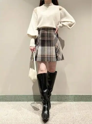 스나이델 로빙 체크 미니 스커트