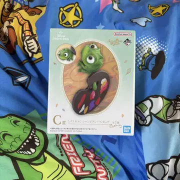 디즈니 제일복권 라푼젤 장면 픽시 피규어 C상 파스칼