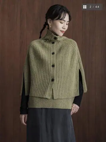 crewre 케이프 레이어드 V넥 베스트 [ 케이프만 ]