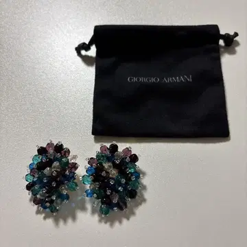 Giorgio Armani 멀티컬러 비즈 귀찌