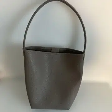 그레이 토트백 합성 피혁