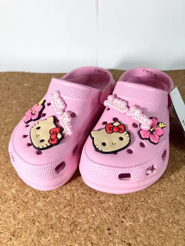 새상품 일광화상 키티 산리오 샌들 핑크 22cm