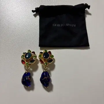 Giorgio Armani 플라워형 귀찌