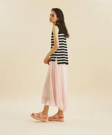 정가 35,000원 그레이스 클래스 쉬폰 플레어 스커트