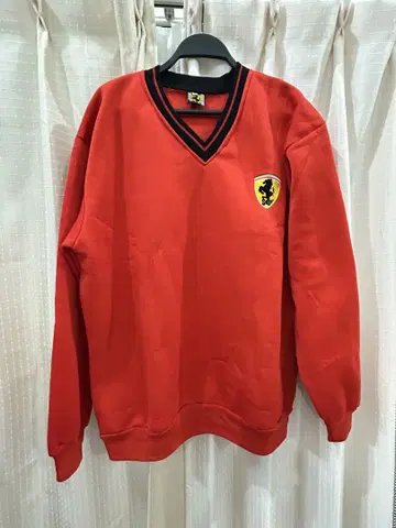 초레어 Ferrari V넥 트레이닝복 XL 빨간색