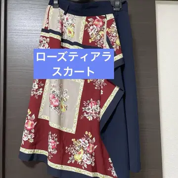 빅 사이즈 로즈 티아라 비대칭 스커트