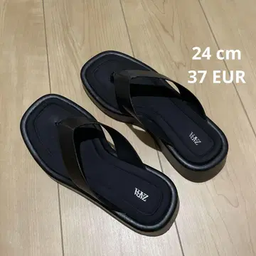ZARA 블랙 플랫 샌들 24cm