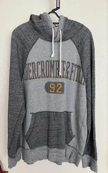 Abercrombie & Fitch 후드티 그레이