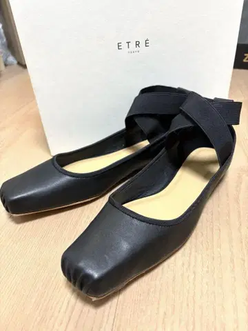 새상품 ETRETOKYO 스퀘어토 스트랩 발레 슈즈 블랙 37