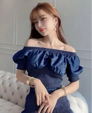 eimyistore 에이미 이스트 월 오프숄더 데님 상의