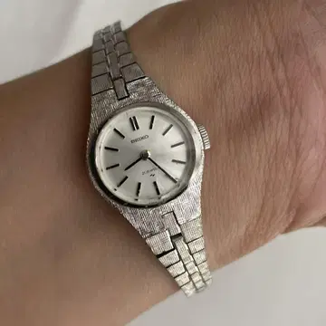 SEIKO 수동 와인딩 손목시계