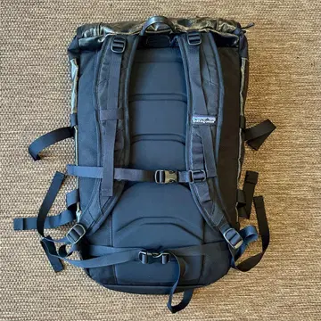 patagonia 롤탑 백팩 블랙